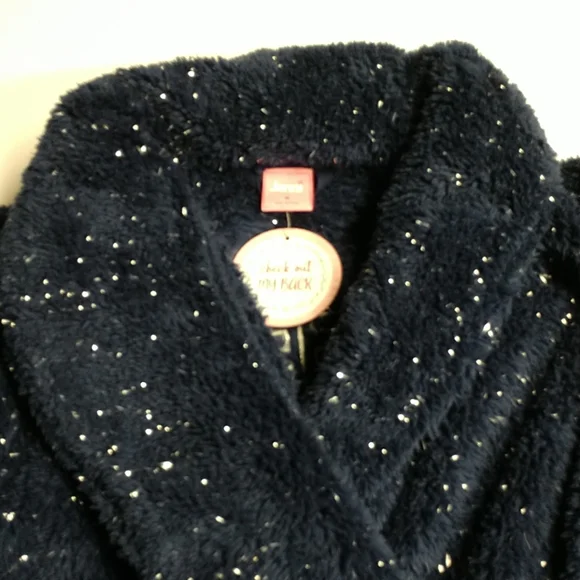 Jenni Robe (M) - Picture 7 of 7